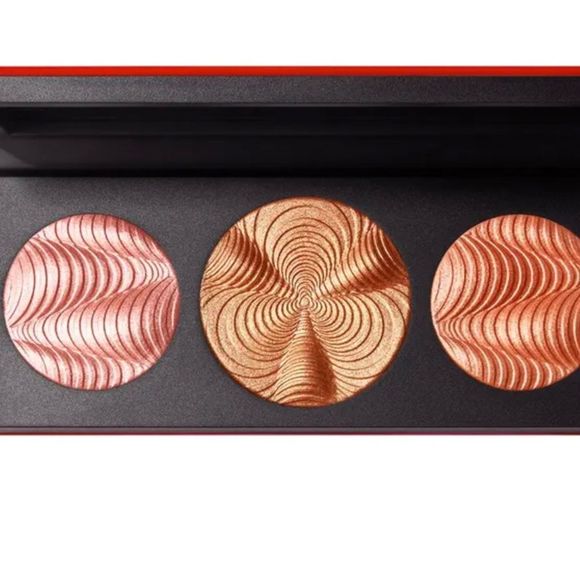 M•A•C Fortune Teller~ Step Bright Up Extra Dimension Highlighter/ Bronzer - Picture 6 of 7